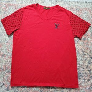 Louis Vuitton XL Red T-Shirt-Monogram Sleeves